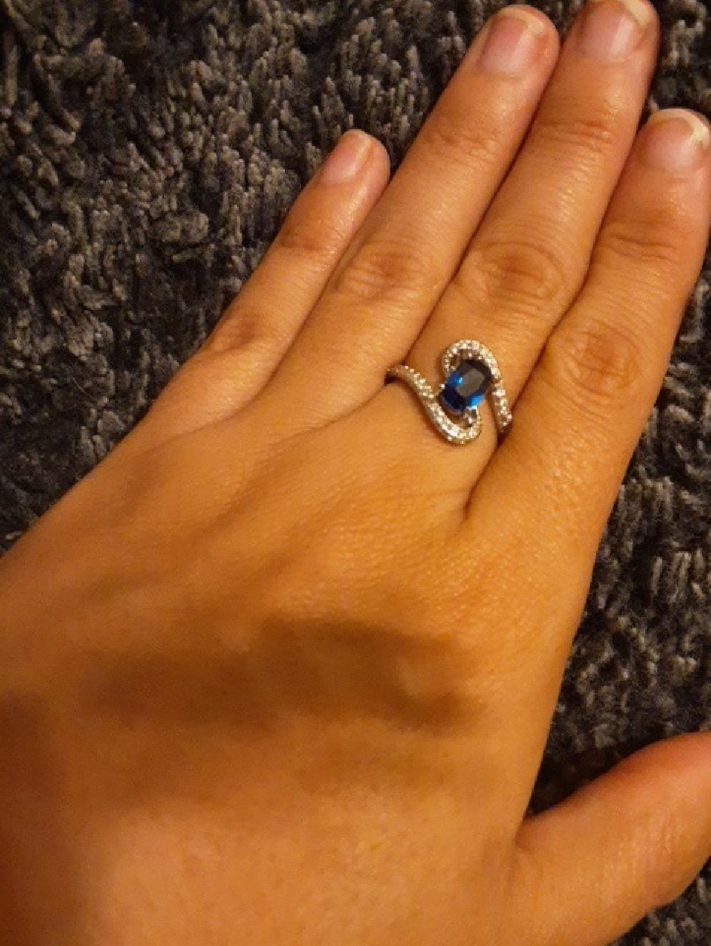 New Dainty Blue Sapphire White Diamond Irregular Ring - Picture 5 of 5